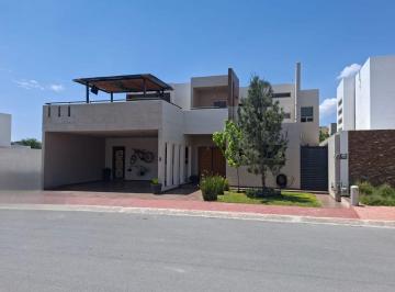 Casa de 3 habitaciones, Saltillo · Casa en Misiones VI, 3 Recamaras con Baño