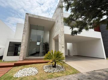 Casa · 498m² · 3 Recámaras · 3 Estacionamientos · Casa en Venta Cluster 777, Lomas de Angelópolis, Pue.