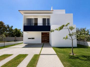 Casa de 4 habitaciones, Bahía de Banderas · Casa Nueva en Renta Anual en Karakal Residencial – Nuevo Vallarta