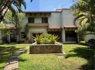 Casa de 5 habitaciones, Zapopan · Casa en Venta Colonia Seattle, Zapopan.