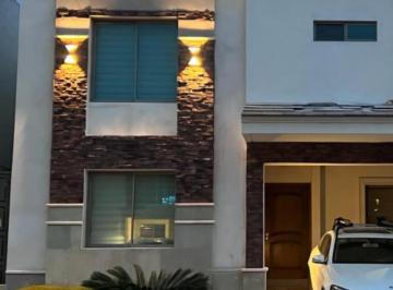 Casa de 3 habitaciones, Saltillo · Casa en Renta Amueblada. Sector Privado