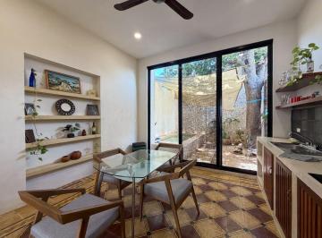 Casa de 1 habitación, Mérida · Casa Completamente Amueblada con Alberca Privada en Renta en Santa Ana, Mérida