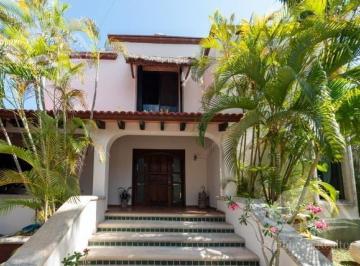 Casa · 800m² · 5 Recámaras · 2 Estacionamientos · Casa en Venta Cancun Campestre
