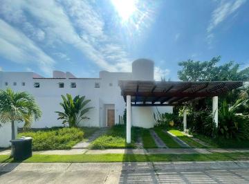 Casa de 3 habitaciones Renta MN 33,000 · Casa, Renta Amueblada Fraccionamiento Fmamingos