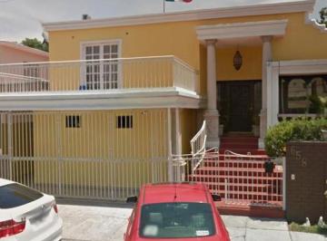 Terreno / Lote · 501m² · 4 Recámaras · 5 Estacionamientos · Terreno en Monterrey
