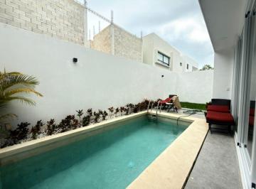 Casa de 3 habitaciones, Benito Juárez · Casa con 222 m² de Terreno 3 Recámaras en Renta en Vía Cumbres