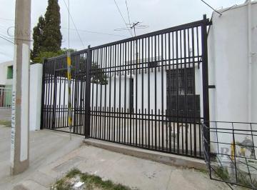 Casa · 116m² · 3 Recámaras · 2 Estacionamientos · Casa en Venta en Infonavit Nacional Chihuahua