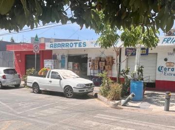 Local comercial , Zapopan · Terraza y Locales Comerciales en Venta, Arenales Tapatios