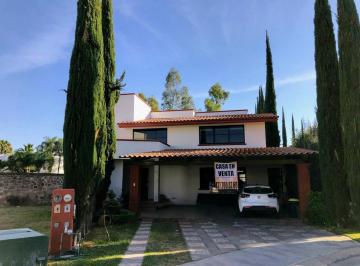 Casa de 4 habitaciones, León · Oportunidad Casa Dentro Club de Golf
