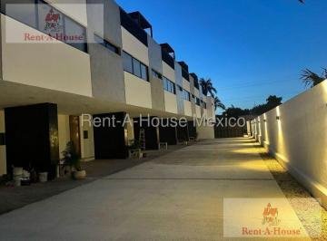Casa · 152m² · 2 Recámaras · 2 Estacionamientos · Casa Amueblada en Venta en Yucatan, Benito Juarez Norte Rg 25 - 2928.