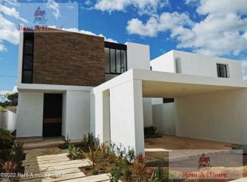 Casa · 229m² · 3 Recámaras · 2 Estacionamientos · Casa en Venta en Yucatan, Cholul Rg 25 - 468.