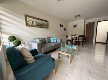 Casa de 3 habitaciones, León · Renta de Casa Amueblada en Zona Sur Jardines de Versalles
