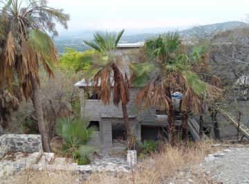 terreno con avance de obra · Residencia en Construcción con Avance Superior Al 75% en Zona Exclusiva