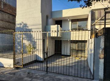 Casa de 4 habitaciones, Zapopan · Casa en Renta en Las Águilas – Excelente Ubicación