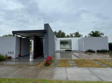 Casa de 3 habitaciones, León · El Trebol Casa de Una Planta