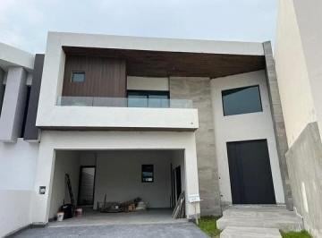 Casa · 500m² · 3 Recámaras · 2 Estacionamientos · Casa en Venta en Granadas