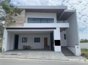 Casa · 476m² · 4 Recámaras · Casa en Venta en Bosques de Las Misiones