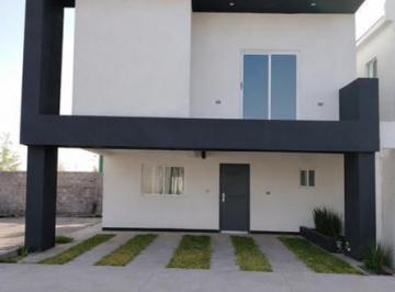 Casa · 194m² · 3 Recámaras · 2 Estacionamientos · Venta Casa Las Aldabas ¡Al Norte Atras de Bachi 10