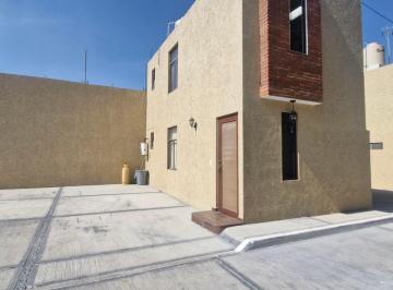 Casa · 6m² · 3 Recámaras · 2 Estacionamientos · Casa - Santa María Ozumbilla