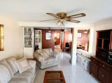 Casa de 3 habitaciones, Nezahualcóyotl · Venta de Casa Amplia en La Colonia Bosques de Aragón
