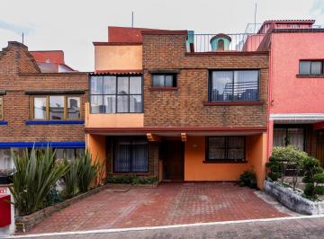 Casa · 180m² · 3 Recámaras · 3 Estacionamientos · Casa en Colina del Sur