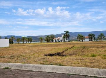 Terreno / Lote · 564m² · Terreno en Fraccionamiento Tres Reyes Cajititlán, Tlajomulco de Zúñiga