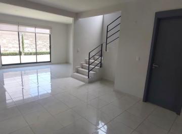 Casa · 113m² · 3 Recámaras · 2 Estacionamientos · Casa en Villas del Campo, Calimaya