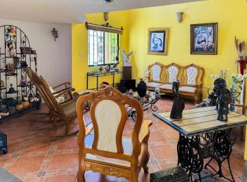 Casa en condominio · 256m² · 3 Recámaras · 2 Estacionamientos · Casa en Camino Real a Cholula