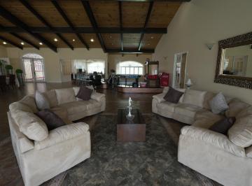Casa · 1016m² · 5 Recámaras · 8 Estacionamientos · Exclusiva Residencia de Lujo en San Miguel Zinacantepec 5 Recámaras