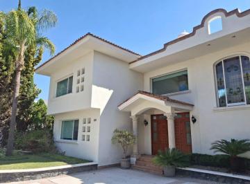Casa de 4 habitaciones, Querétaro · Casa en Venta en El Campanario Querétaro
