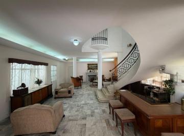 Casa de 7 habitaciones, Benito Juárez · Casa con Potencial de Inversión en Narvarte con Jardín