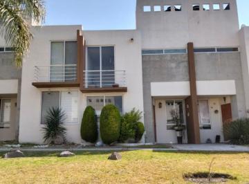 Casa de 4 habitaciones, El Marqués · Casa en Venta en Altamira II – El Mirador, Querétaro