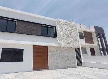 Casa de 4 habitaciones, Querétaro · Casa en Venta en Grand Juriquilla | Terreno de 300 m², Estudio y Jardín Para Disfrutar en Familia