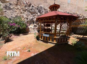 Casa · 357m² · 3 Recámaras · 3 Estacionamientos · Casa en Venta en Pedregal II