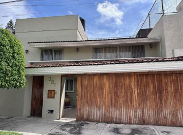 Casa de 5 habitaciones, Zapopan · Casa en Renta en Camino Real, Las Flores, Comercial, Zapopan Jalisco