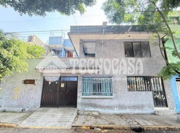 Foto · Casa - Venta