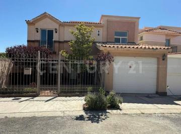 Casa · 234m² · 3 Recámaras · Casa en Renta en Cerrada Vista Real, Chihuahua, Chih.