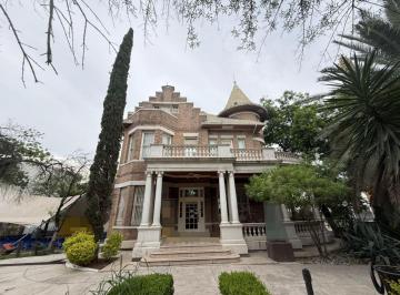 Casa de 8 habitaciones, Monterrey · Casona Historica en Renta en Monterrey Centro