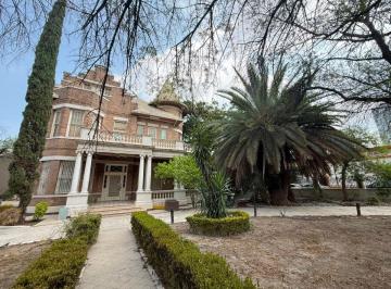 Casa de 8 habitaciones, Monterrey · Casa en Renta en Monterrey Centro Casona Historica Uso Comercial
