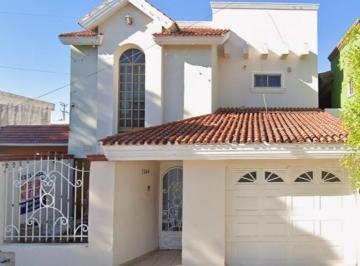 Casa de 3 habitaciones, Ahome · Venta de Casa en Tulipanes Jardines de Fatima Los Mochis Sinaloa
