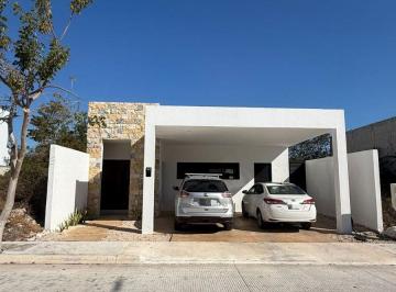 Casa de 3 habitaciones, Mérida · Casa de Una Planta Dentro de Privada Aire Puro, en Venta
