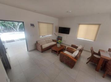 Casa · 166m² · 3 Recámaras · 2 Estacionamientos · Casa en Residencial Selvanova