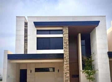 Casa de 4 habitaciones, Saltillo · Casa en Venta Al Norte de Saltillo con 4 Recamaras