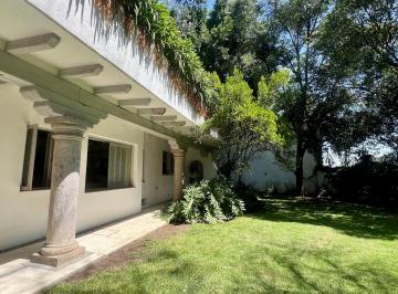 Casa de 4 habitaciones, Cuajimalpa de Morelos · Exclusiva Casa en Bosques de Las Lomas | Amplio Terreno y Gran Potencial Patrimonial