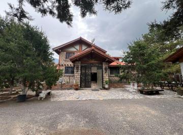 Quinta de 2 habitaciones, Arteaga · Hacienda Campestre / Cabaña en Venta en Arteaga, Coahuila.