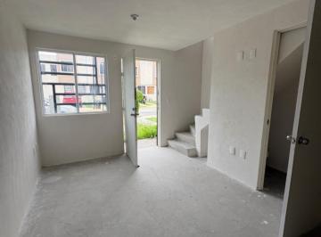 1 · Casa en Venta en Zumpango Valle de Los Lirios 2 Recámaras