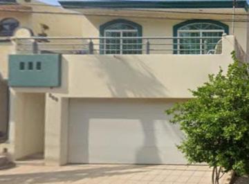 Casa de 3 habitaciones, Culiacán · Venta de Casa en Calle Estrella Lomas del Sol Culiacan Rosales Sinaloa