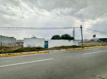 Terreno / Lote · 1004m² · 20 Estacionamientos · Terreno Bardeado en Venta en Metepec de 1,004 m² Frente a Galerias
