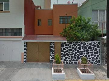 Casa de 4 habitaciones, Iztapalapa · Casa en Venta en Sur 113 #408