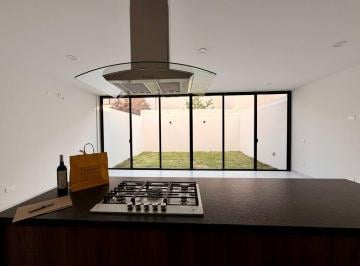Casa en condominio · 190m² · 3 Recámaras · 2 Estacionamientos · Casa Nueva en Renta